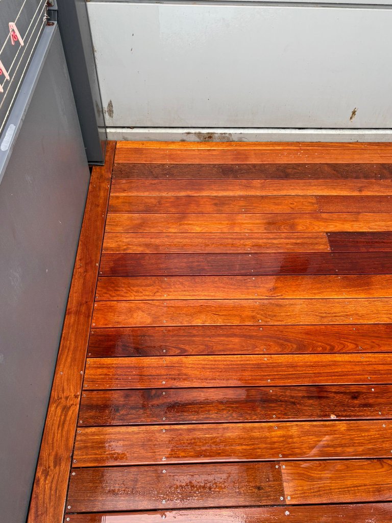 Merbau balcony deck corner detail Alexandria Sydney hardwood decking