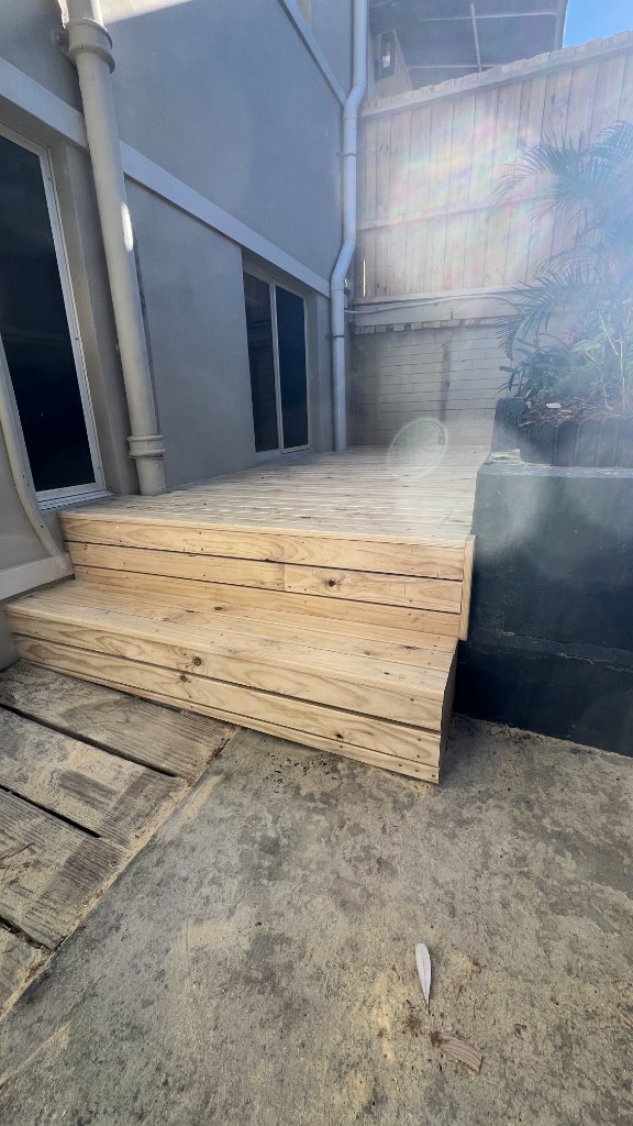 Pine timber deck from side angle Maroubra - two-step entry platform