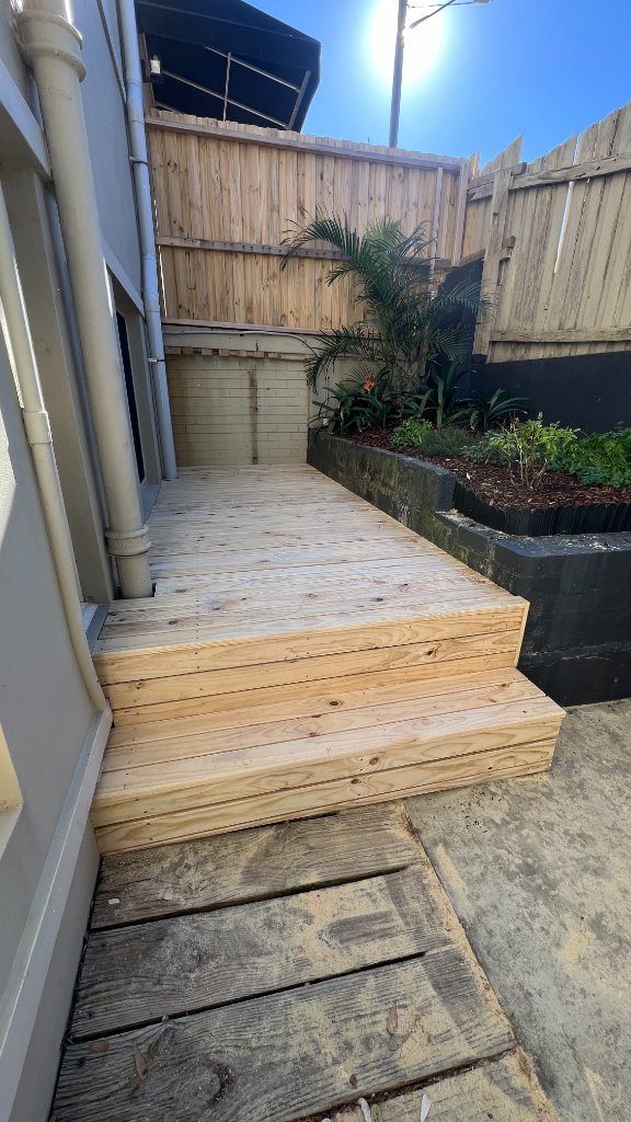 Pine deck garden view Maroubra - connecting outdoor space to garden